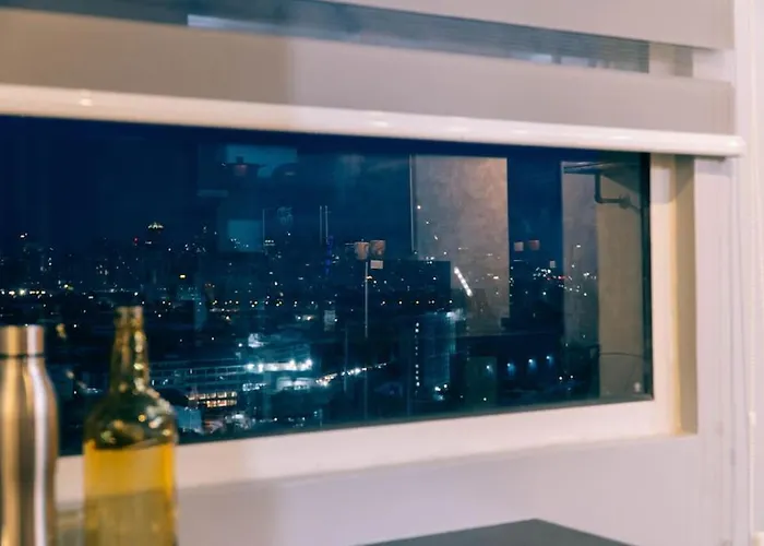 Apartamento Comfy And Cozy Retreat In With A Stunning View Manila
