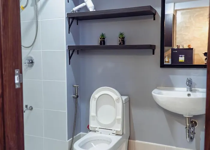 Comfy And Cozy Retreat In With A Stunning View Manila