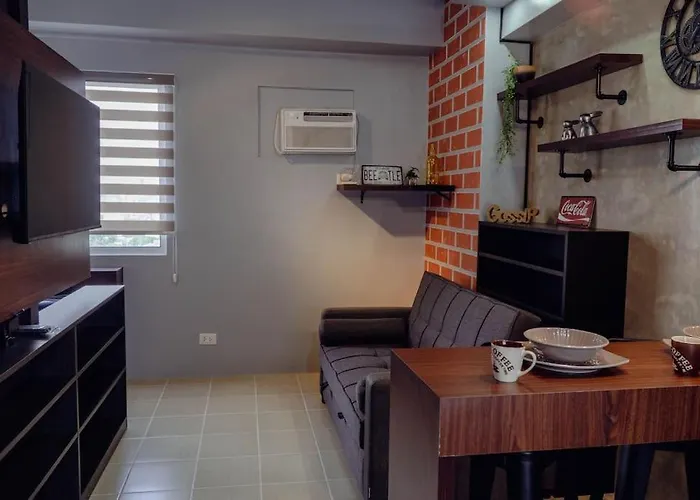 Comfy And Cozy Retreat In With A Stunning View Manila