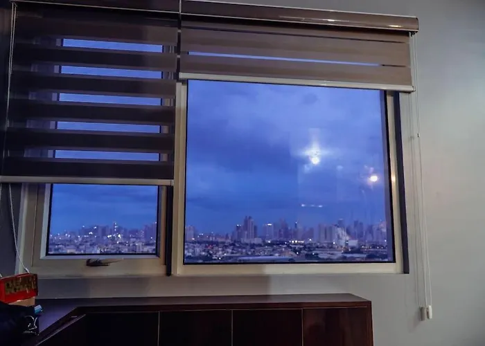 Comfy And Cozy Retreat In With A Stunning View Manila